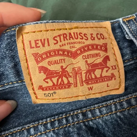 Levi's Distressed Denim Cutoff Shorts - Blue - Picture 4 of 5